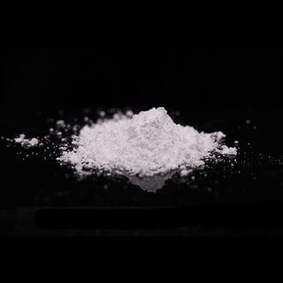 Ako veľkosť častíc polyfosfátu amónneho ovplyvňuje jeho výkon?